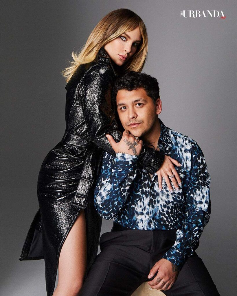 FOTOS: Belinda y Nodal muestran su lado más sensual en portada de revista española 5 belinda y nodal portada