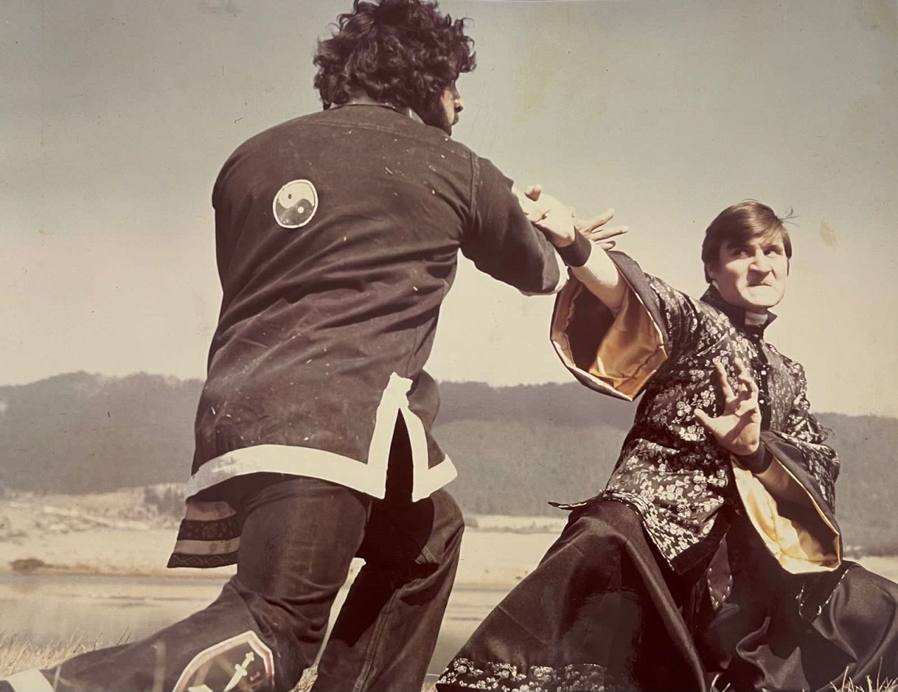 Candidato de Puebla que rompió una tabla con fuego dice que es maestro en artes marciales 2 candidato se autonombre maestro de las artes marciales