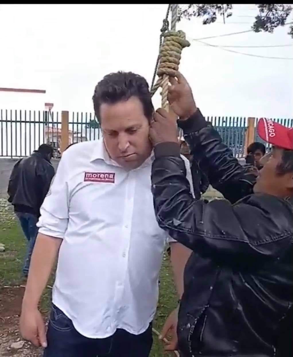 Simulan ahorcamiento de candidato por incumplir sus promesas cuando fue diputado 6 candidato