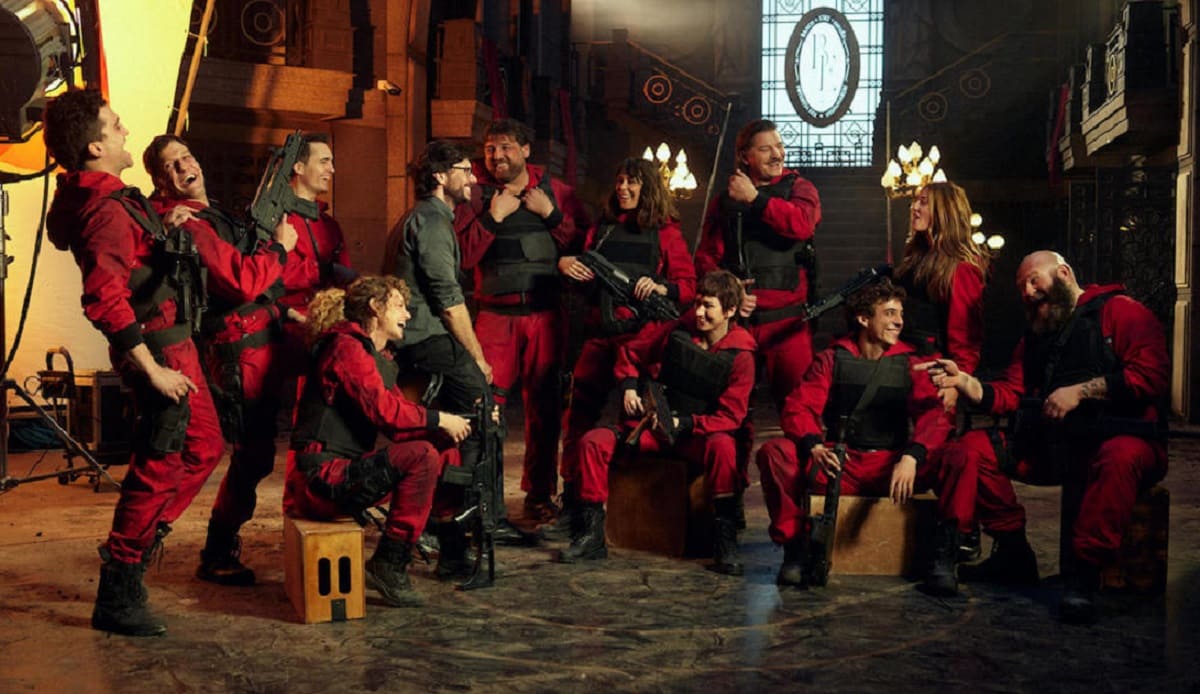 ¡Bella, ciao! La casa de papel termina el rodaje de su última temporada 2 casa de papel. 1
