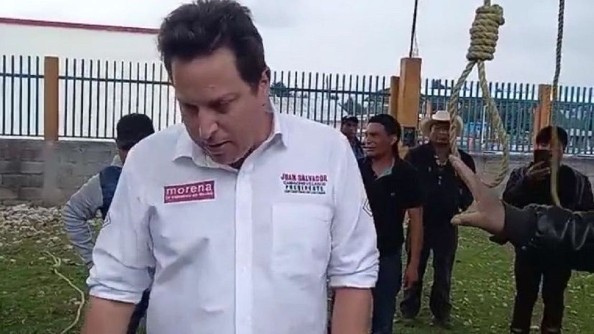Simulan ahorcamiento de candidato por incumplir sus promesas cuando fue diputado 4 juan