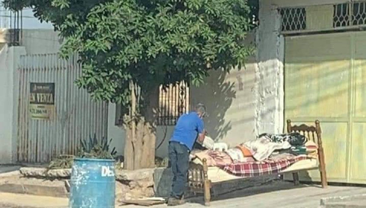 Tras morir su esposa, Don Panfilo de 80 años fue lanzado a la calle por sus hijastros en Torreón 4 panfilo