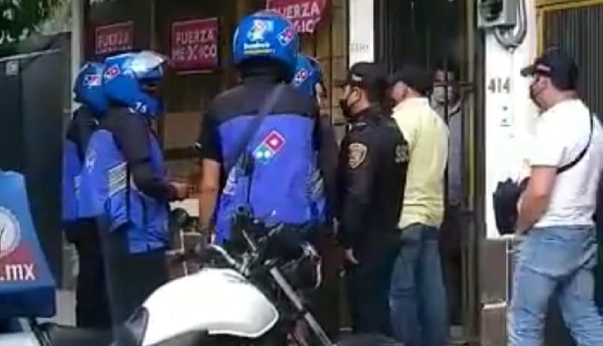 Acusan a Gerardo Islas y a Fuerza por México de no pagar las pizzas 2 pizzas 1