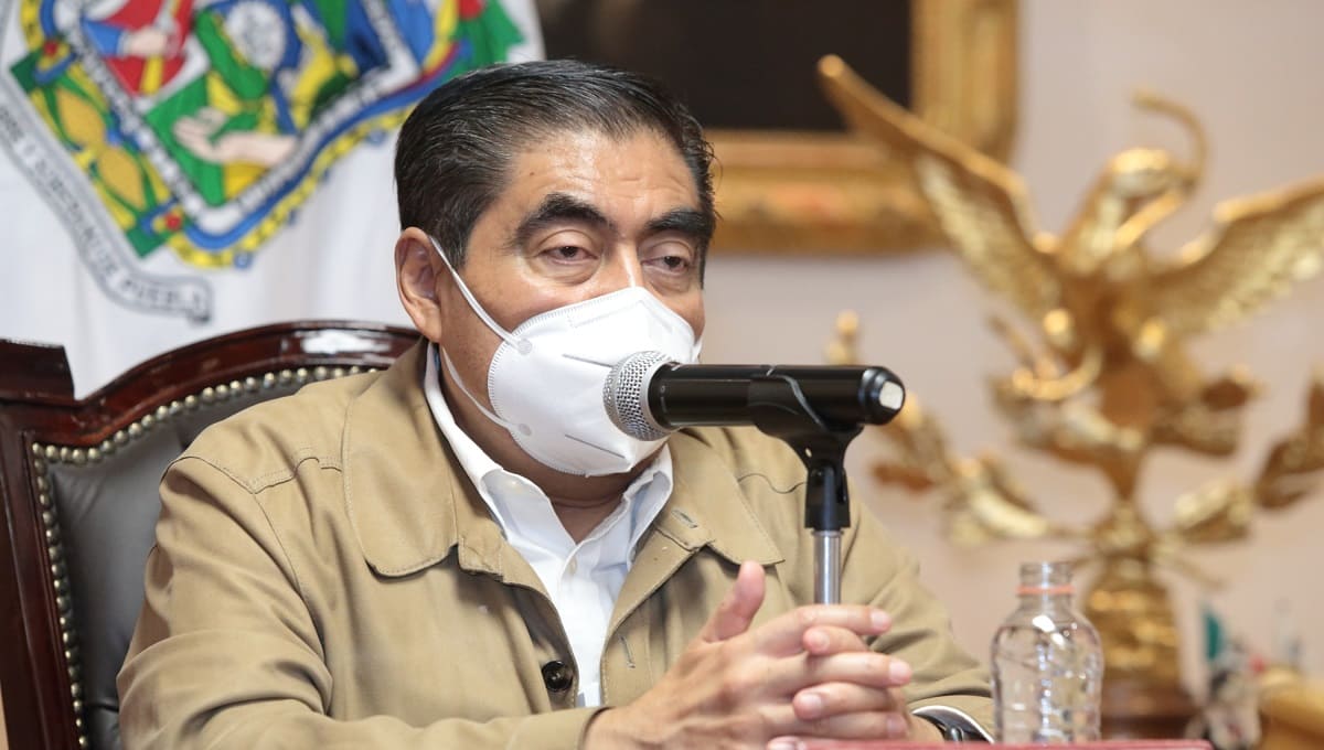 Miguel Barbosa reconoce el triunfo de Eduardo Rivera en la capital poblana 2 regreso a clases barbosa 1