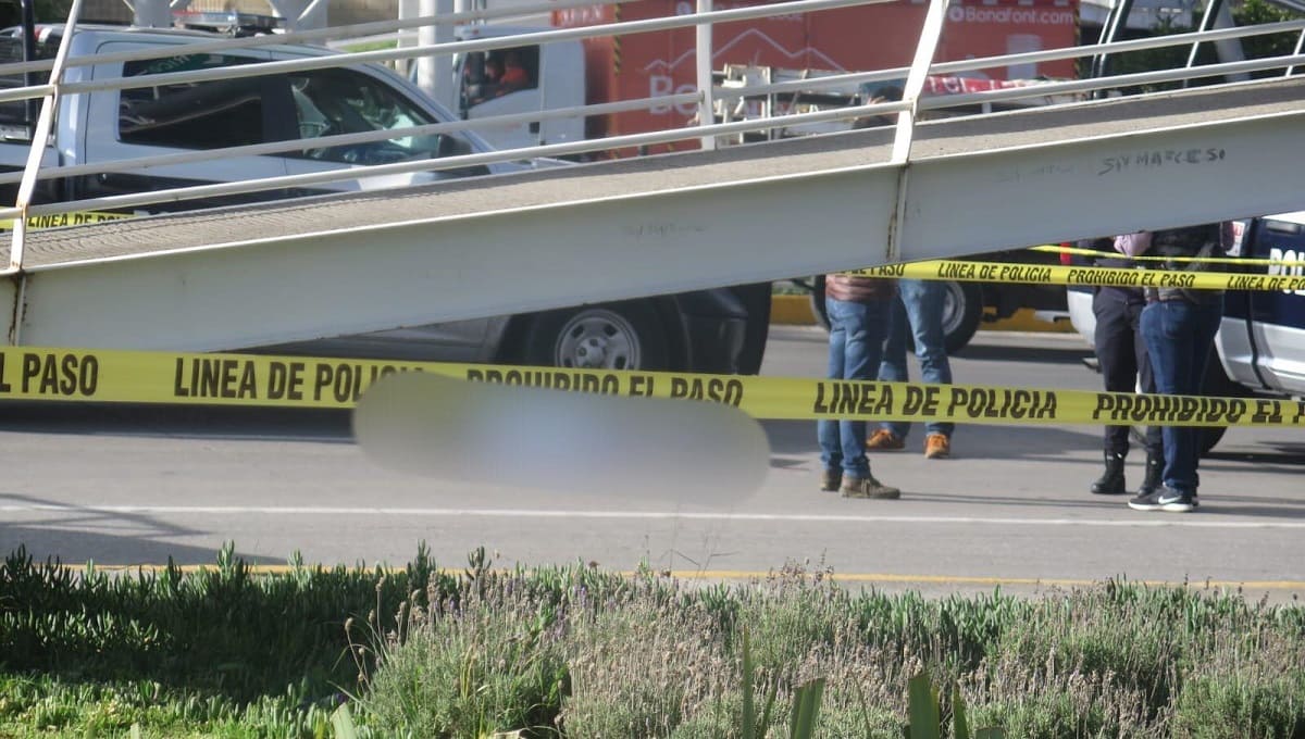 Hombre se quita la vida al lanzarse de un puente peatonal en la Atlixcáyotl 2 198320769 1014656522609527 15999603403456083 n 1