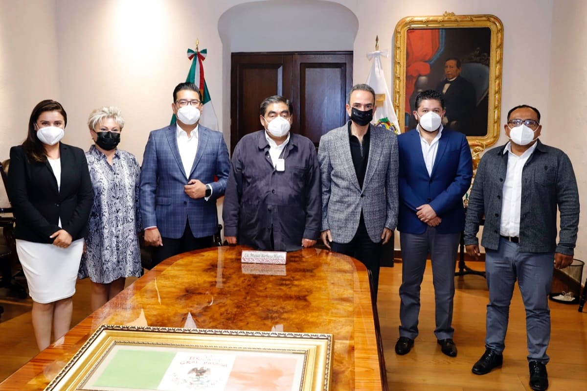 Barbosa se reúne con el dirigente estatal y diputados locales del PRI 4 Barbosa PRI