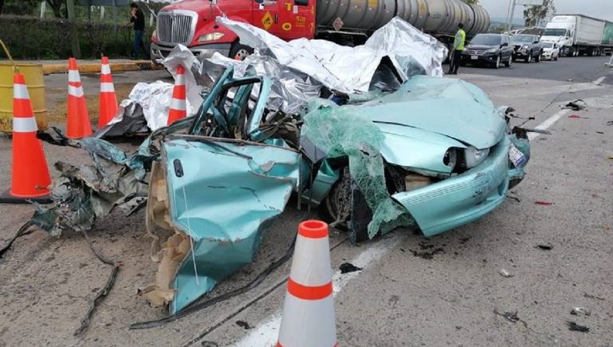 VIDEO FUERTE: Choque múltiple en Guadalajara deja cuatro muertos 2 Choque multiple