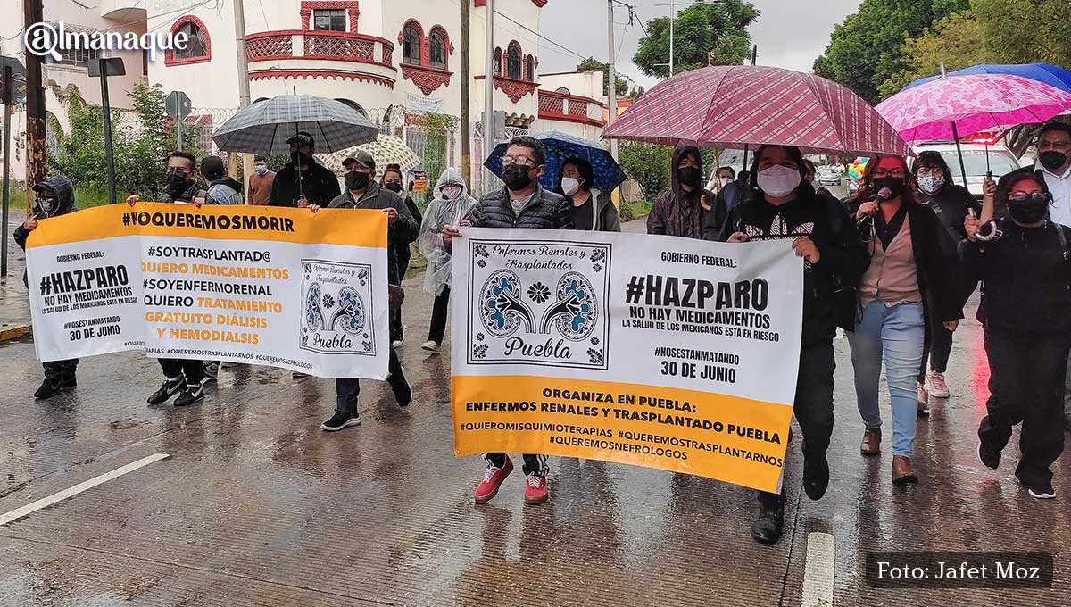 Pacientes renales en Puebla exigen medicamentos a AMLO 8 Manifestacion Enfermos Renales 1
