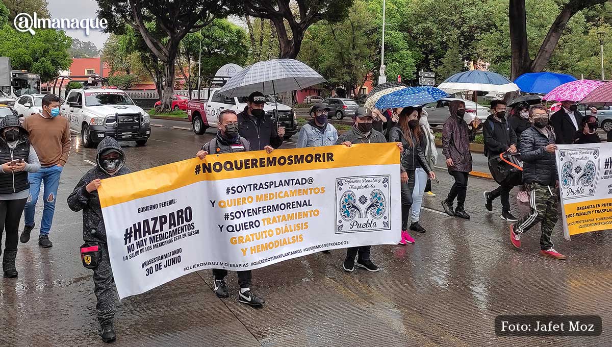 Pacientes renales en Puebla exigen medicamentos a AMLO 10 Manifestacion Enfermos Renales 4