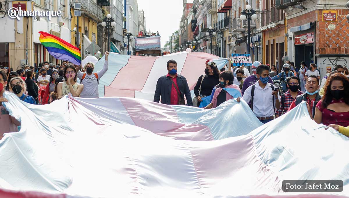 Con marcha, comunidad trans celebra aprobación de la Ley Agnes 5 Marcha trans Puebla 3