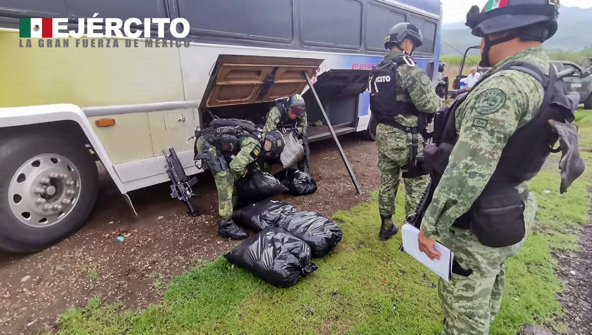 Sedena borra logo de Morena en fotografías de camión que transportaba drogas 5 Sin Logo Morena