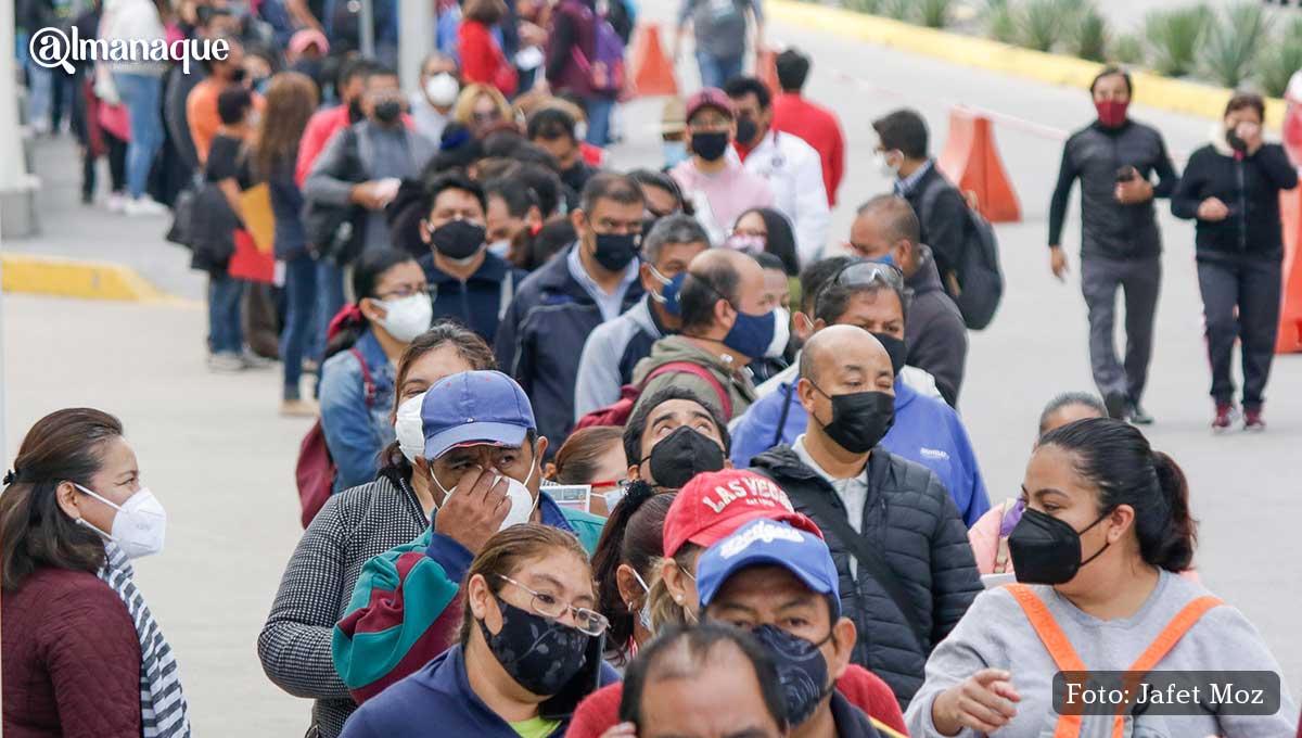 Pico más alto de la tercera ola en Puebla, para finales de agosto: Salud 3 Vacunacion 40 anos puebla Centro Expositor 3