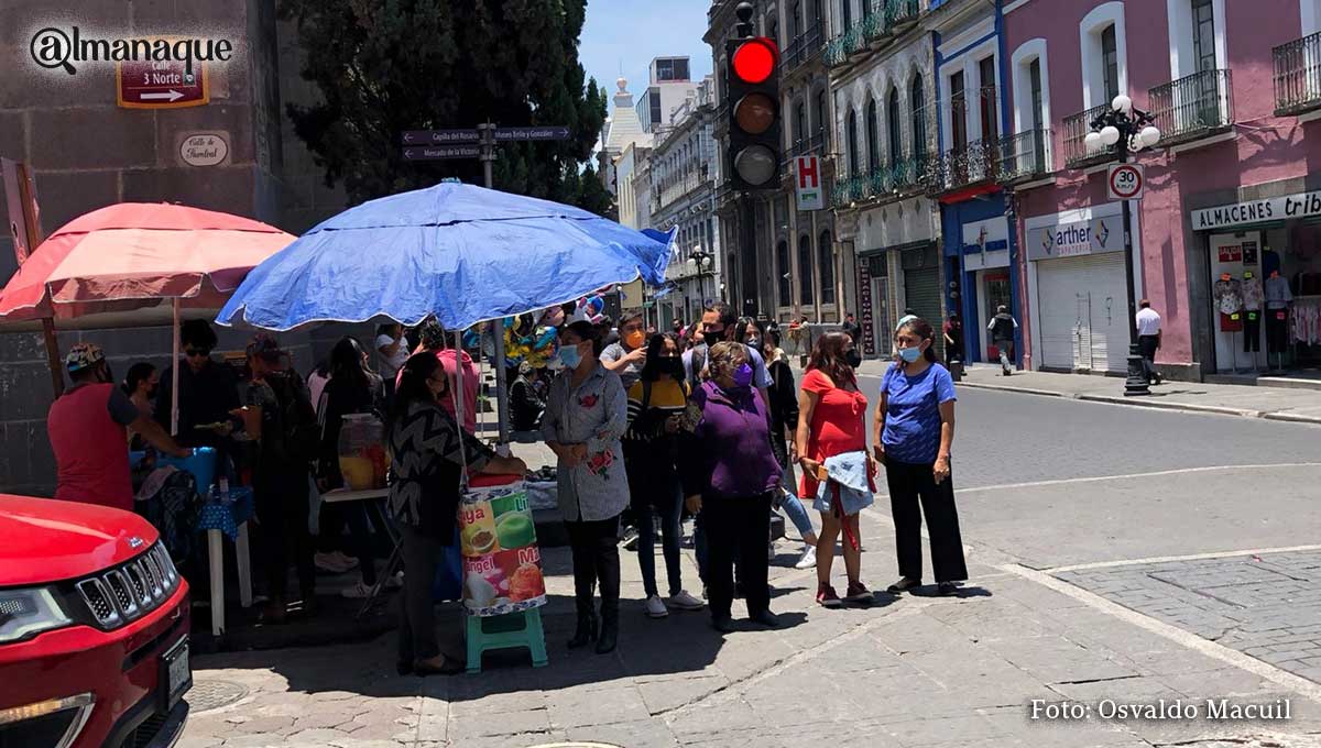 Por falta de reordenamiento, ambulantes se instalan a una calle del Zócalo de Puebla 2 ambulantes centro de puebla 4