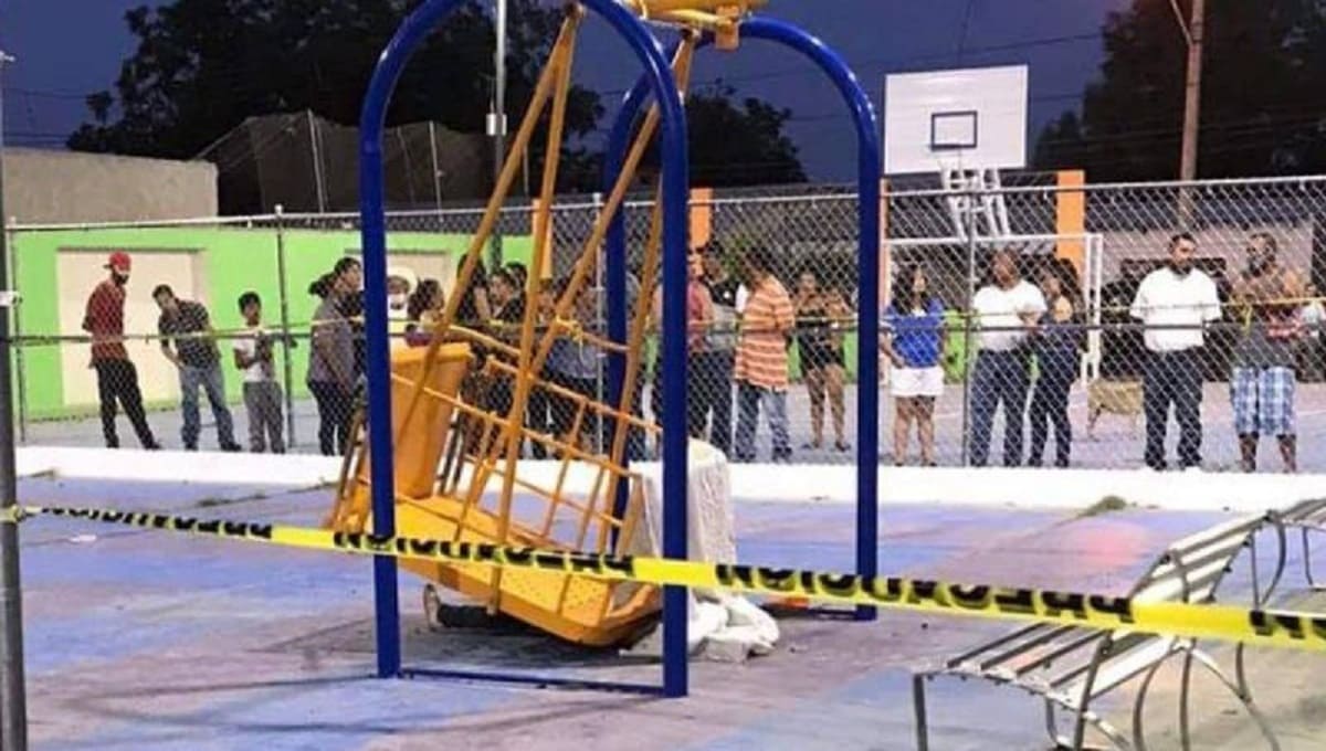 Niño de siete años muere aplastado por un columpio en Chihuahua 2 columpio 1