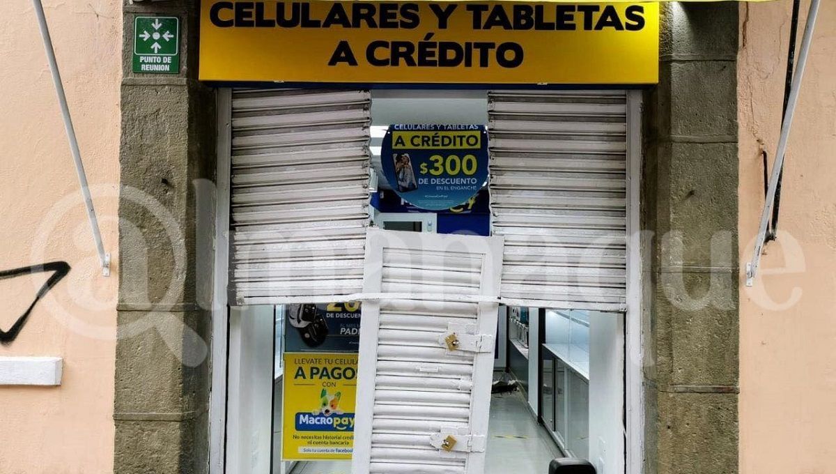Dan cortinazo a negocio y lo vacían en el Centro Histórico de Puebla 2 cortinazo