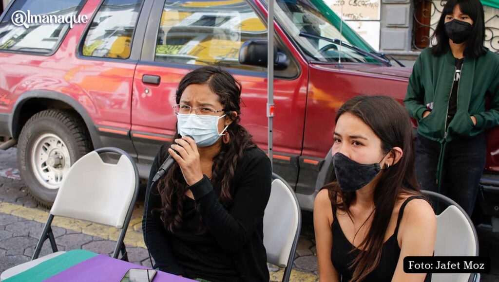 Colectivas feministas entregan iniciativas para despenalizar el aborto al Congreso de Puebla 8 feministas congreso de puebla aborto legal 2