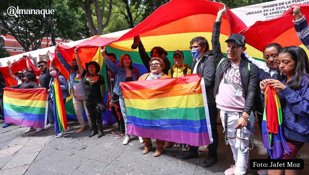 marcha orgullo lgbt Puebla 2