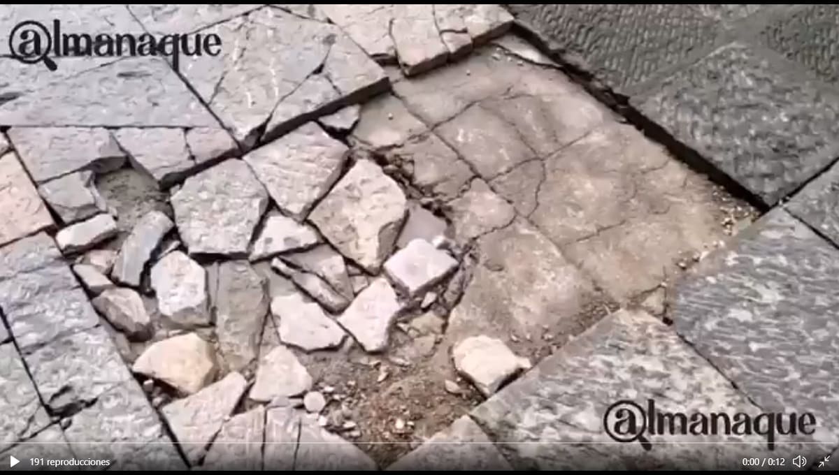 ¡Cuidado! Las lajas del Centro Histórico se encuentran en pésimo estado 2 marihuana 2