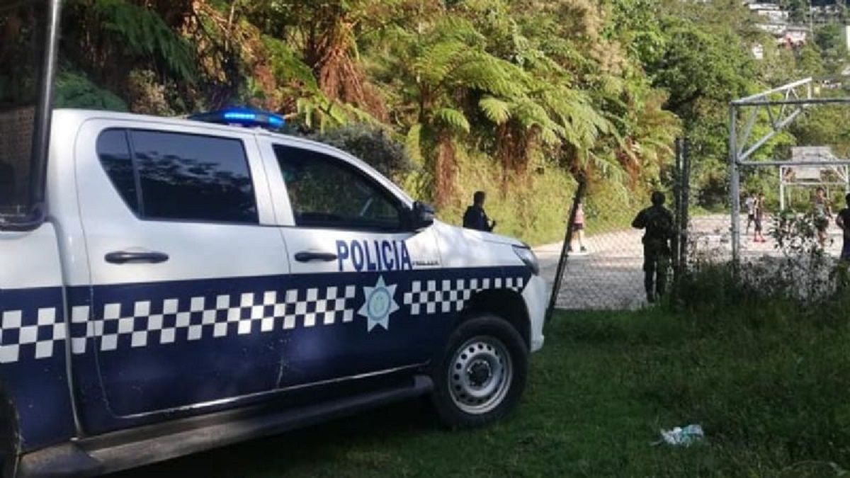 Lidia de 12 años decide quitarse la vida y su prima muere de la impresión 2 patrulla