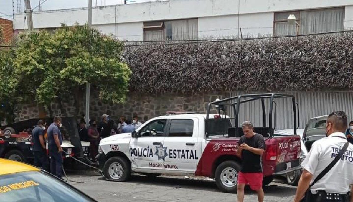 Choque de patrulla y dos autos deja un lesionado en la Azcárate 2 poli