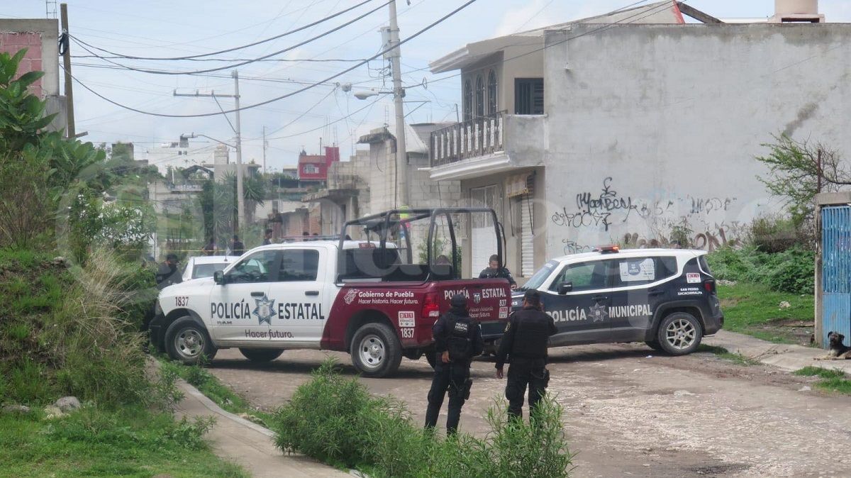 Ejecutan a balazos a presunto delincuente en las calles de Totimehuacan 4 polis2