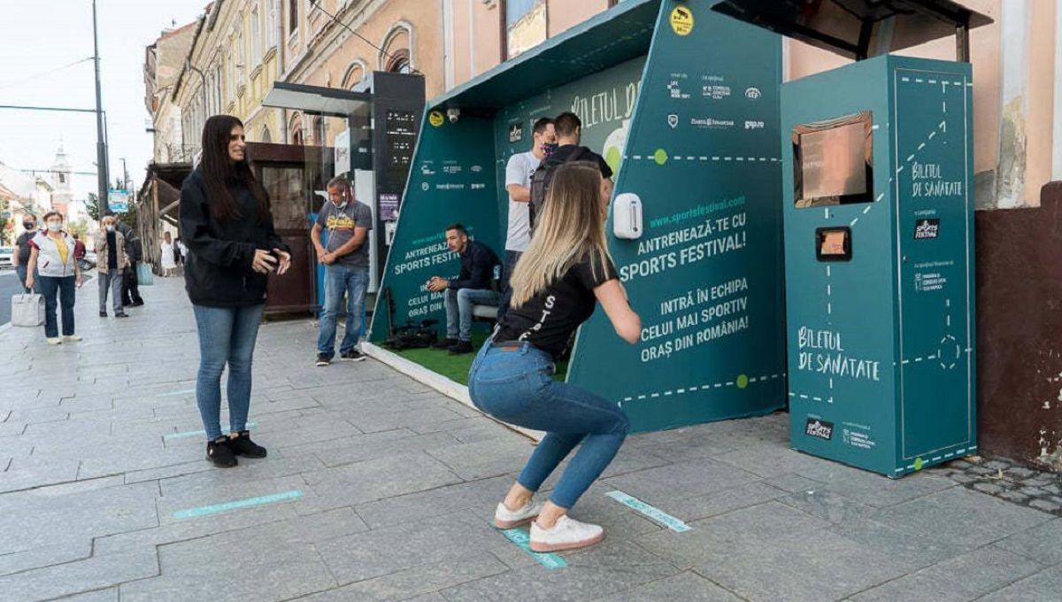 FOTOS: En Rumania hacen sentadillas a cambio de viajar gratis en Metro 2 rumania