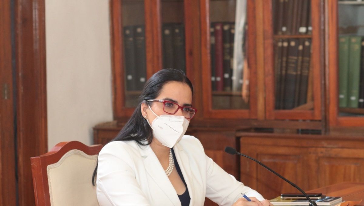 aprueban inscribir en el Muro de Honor el nombre de Esperanza Ramos de Naranjo 2 1676 4