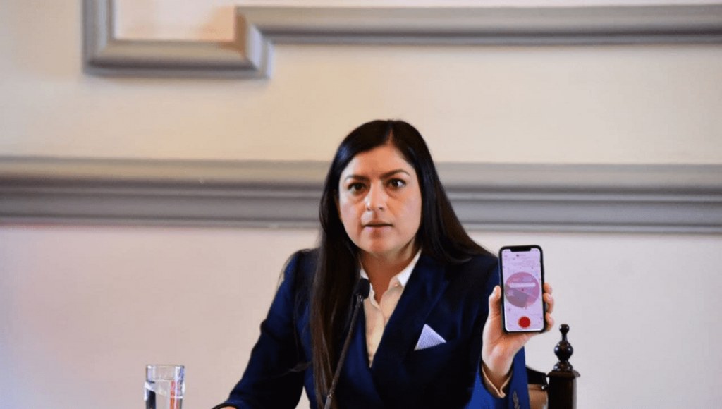 Claudia Rivera Transicion 1