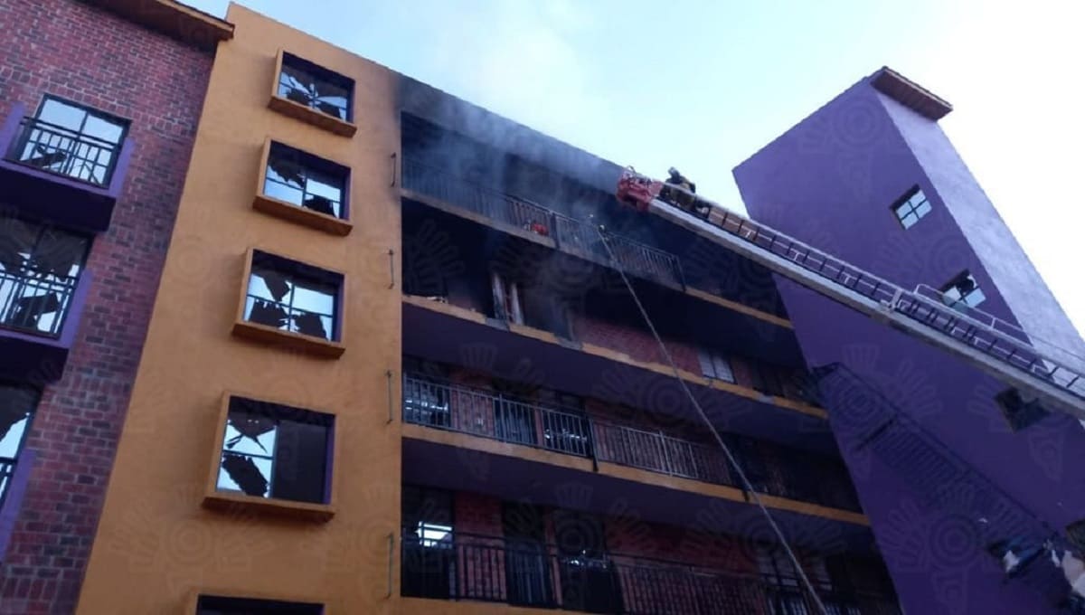 Incendio en Fraccionamiento Las Flores de Cuautlancingo, deja dos heridos 4 Incendio Las flores. 1