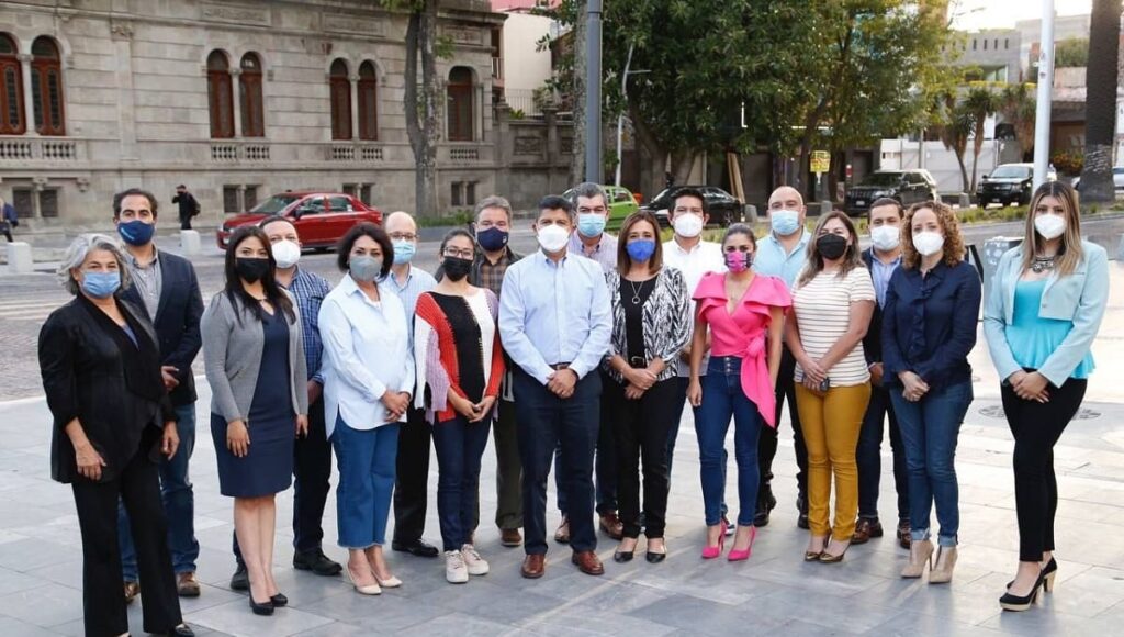 Lalo Rivera y sus regidores electos 1