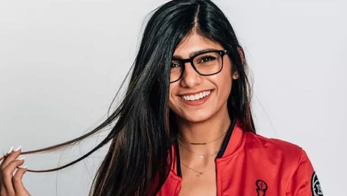 VIDEO: Mia Khalifa llora desconsolada y pide perdón en TikTok ¿Por qué? 3 Mia 1