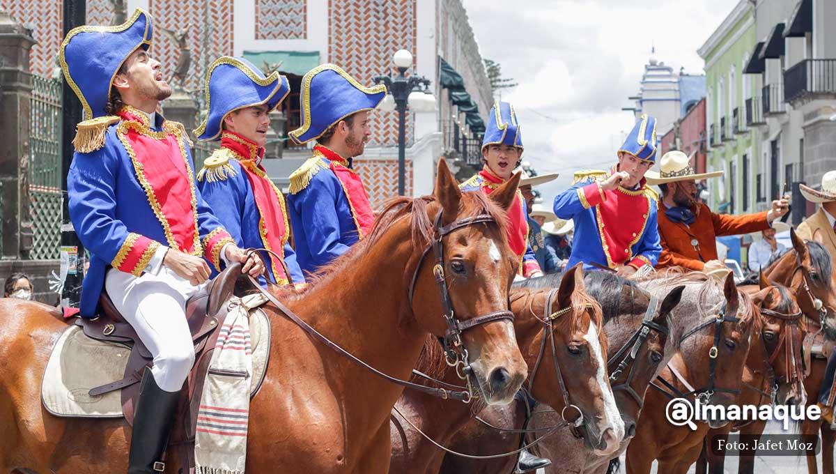 Charros recorren Puebla