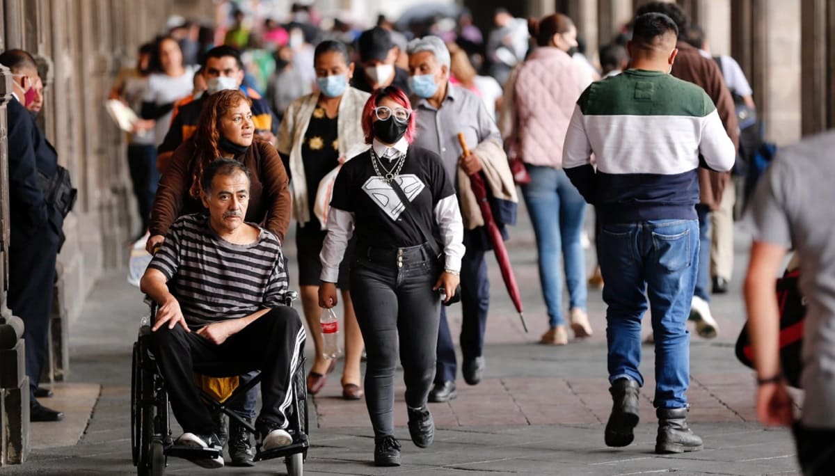 Nuevo récord de contagios por COVID en México; más de 15 mil en solo un día 1 covid mexico 1 4