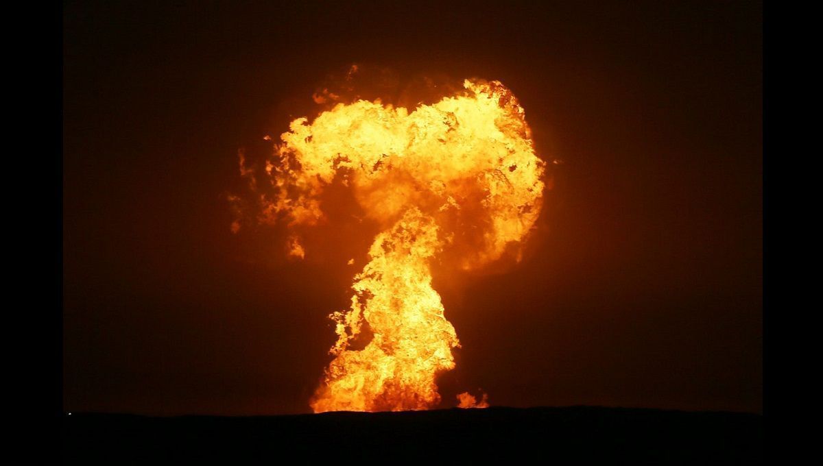 VIDEOS: La impresionante explosión captada en el Mar Caspio; investigan si fue un volcán 1
