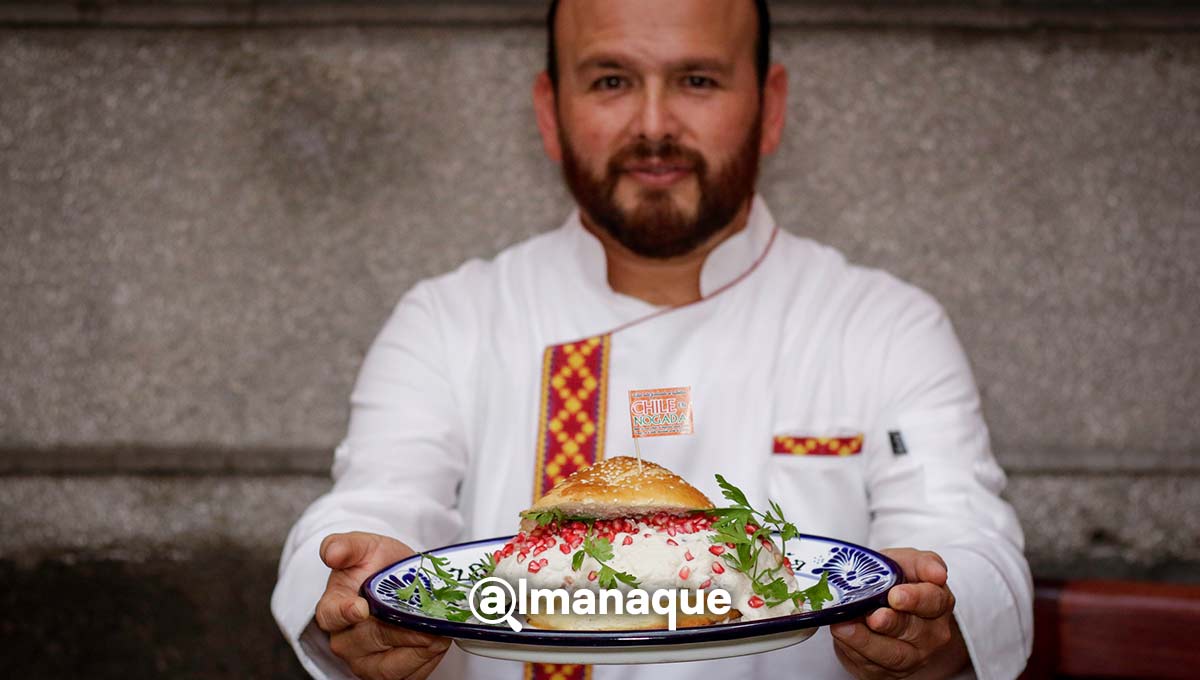 FOTOS: Aquí puedes probar el molote y cemita de chile en nogada en Puebla 7 portada cemita de chile en nogada
