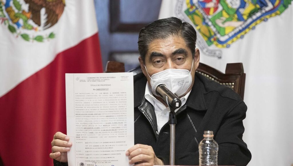 Barbosa entrega de titulos 1