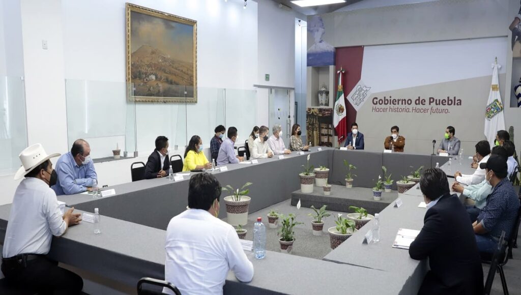 Barbosa reunion alcaldes electos Verde 1