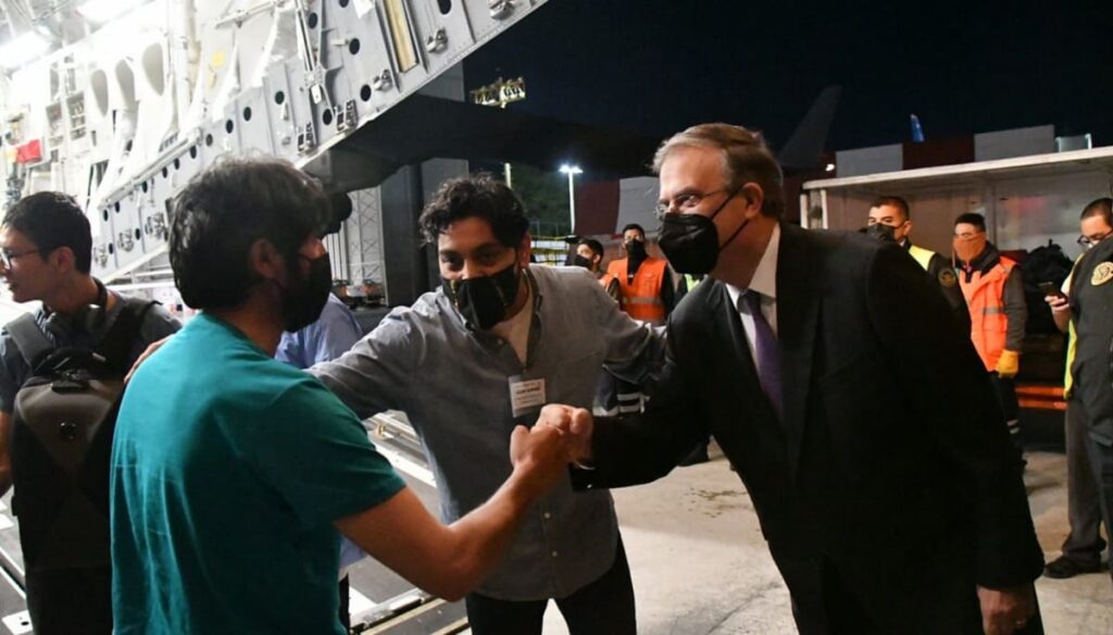 Mexico recibe Afganistan 1