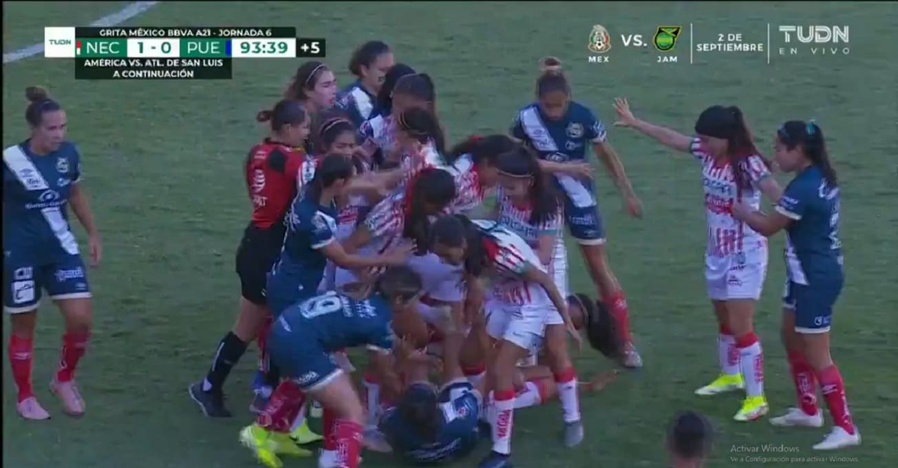 VIDEO: Necaxa y Puebla terminan a golpes en partido de la Liga MX femenil 3 Necaxa Puebla femenil