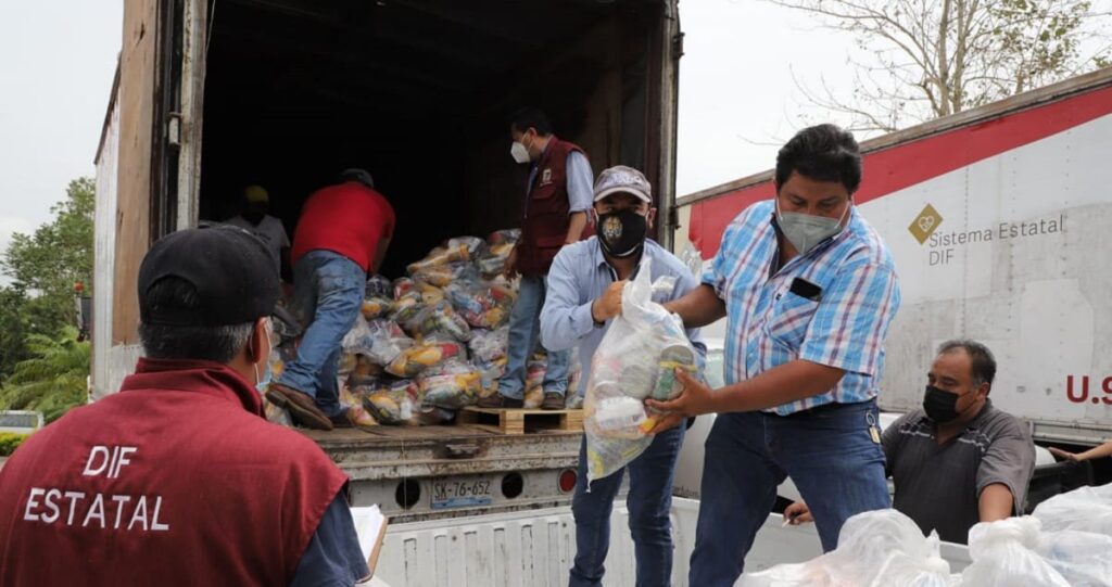 SEDIF entrega apoyos en Venustiano Carranza 
