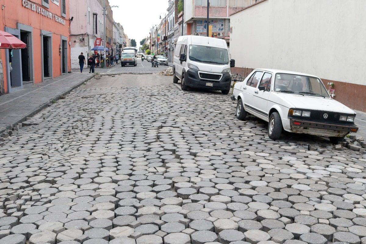 Emiten licitación para rehabilitar las calles 10, 12, 14 y 16 Oriente-Poniente en Puebla 3 adoquin 10 oriente 3 min
