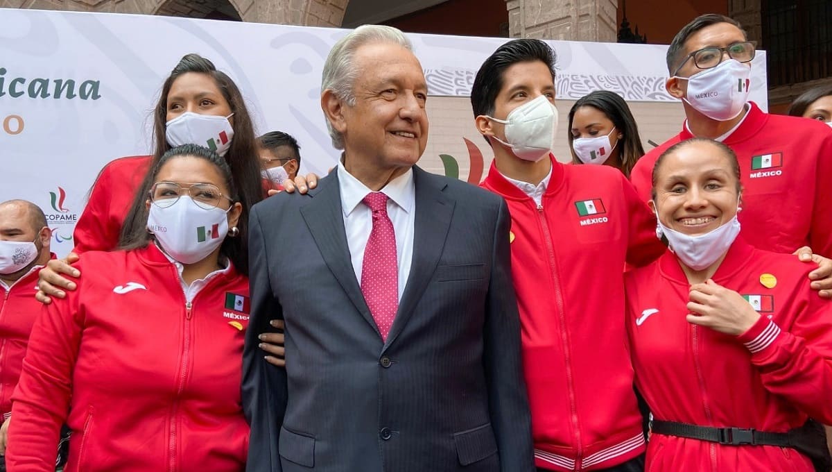 AMLO felicita a medallistas paralímpicos: "¡Son orgullo nacional!” 3 amlo atletas paralimpicos 1