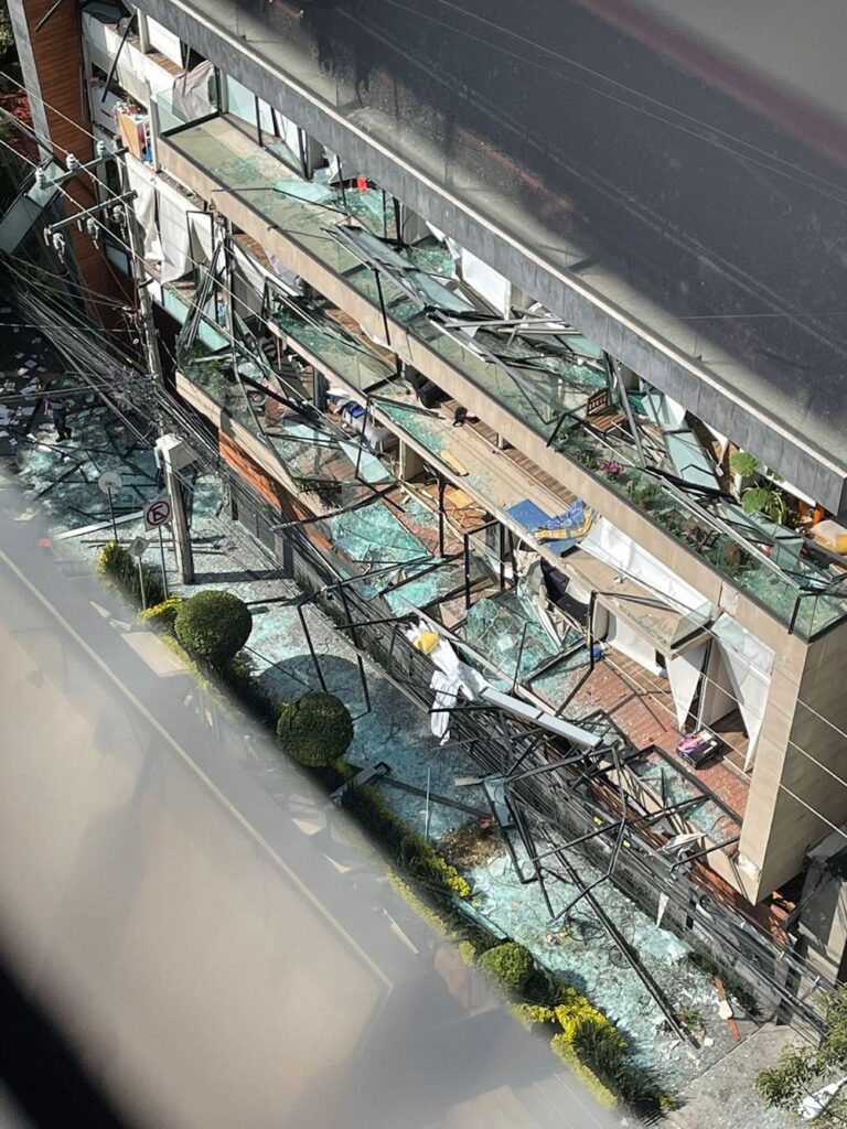 edificio de Avenida Coyoacán