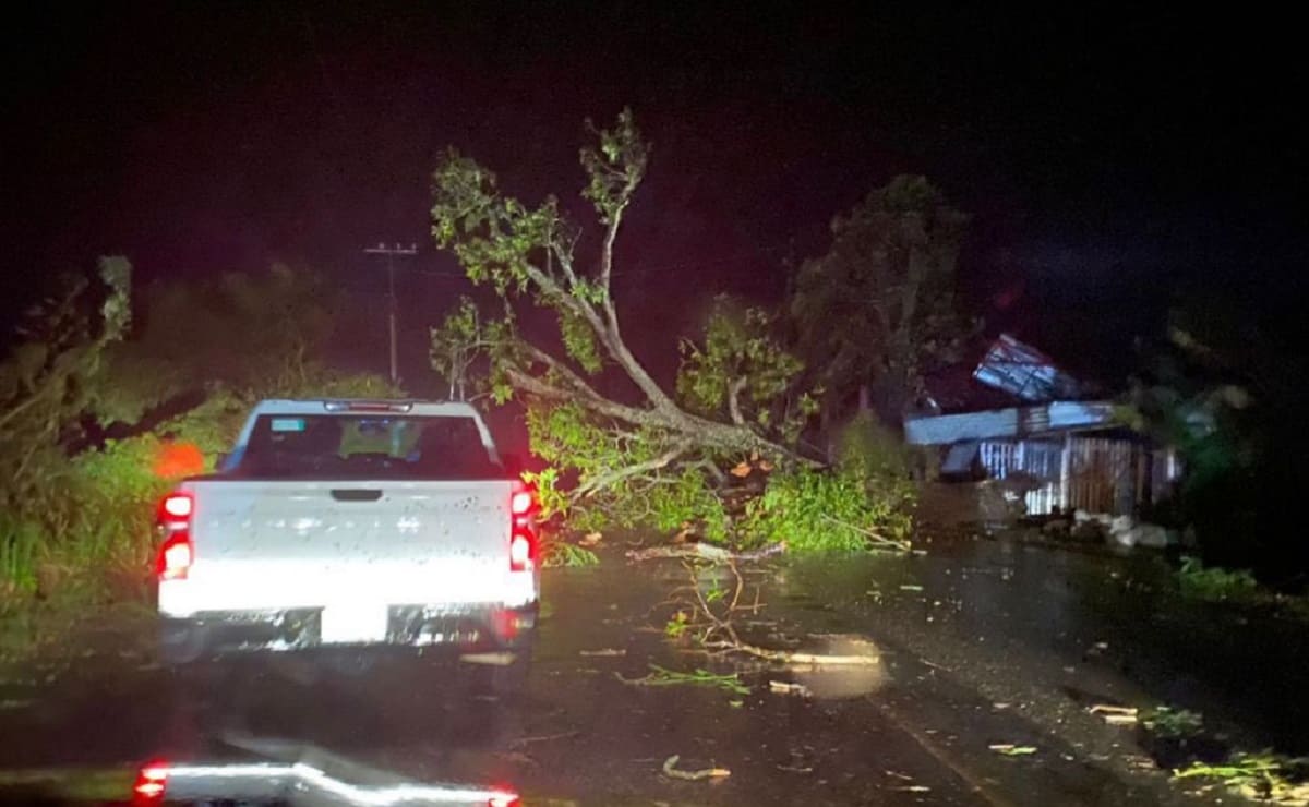 Tras el paso del huracán Grace, 129 mil poblanos de la Sierra Norte siguen sin luz 3 huracan Grace