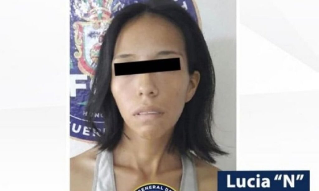 la mujer mata hijo 1