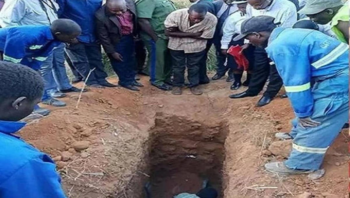 ¡Se creía Jesucristo! Pastor se hace enterrar vivo y promete resucitar al tercer día; se muere 1 pastor James Sakara 1