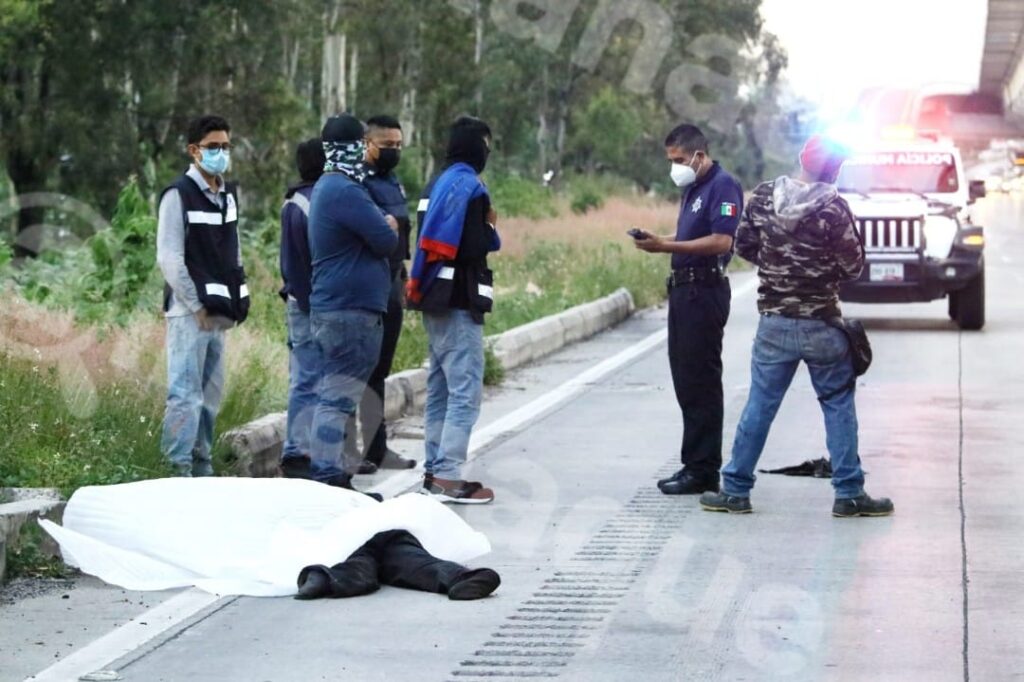 Atropellan y matan a trabajador en la México-Puebla 4 atropellan y matan a trabajador