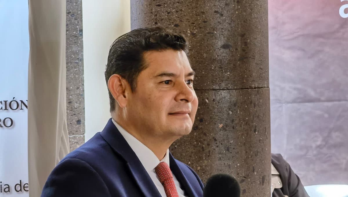 Acusan de plagio a Alejandro Armenta por su libro "La pandemia de los azúcares añadidos en México” 3 senador Alejandro Armenta 2 1