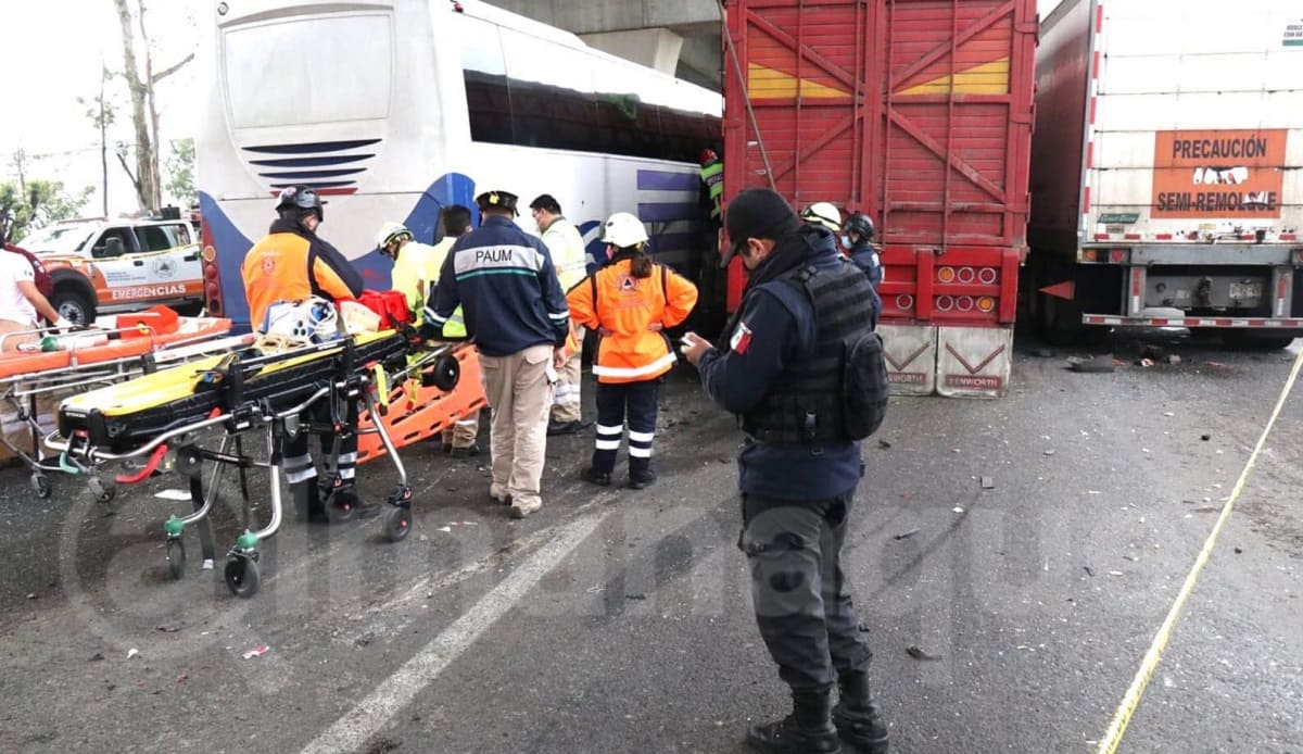 Un muerto y un herido, el saldo del accidente en la autopista México-Puebla 1 241460071 199403662178150 3510931243393488988 n