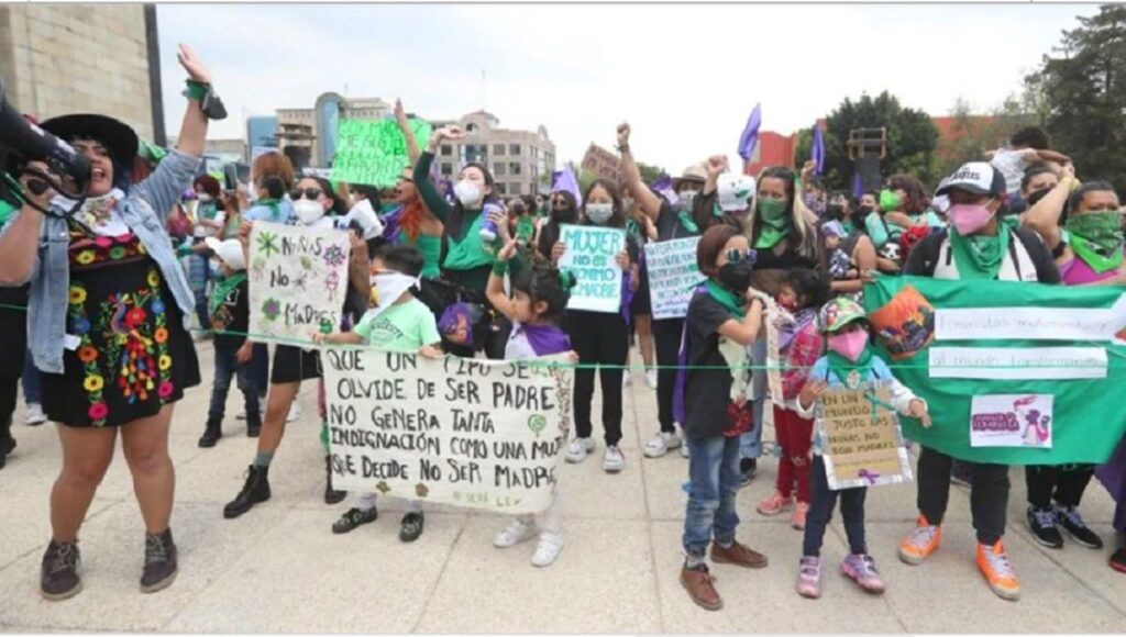 AMLO sobre la marcha feminista
